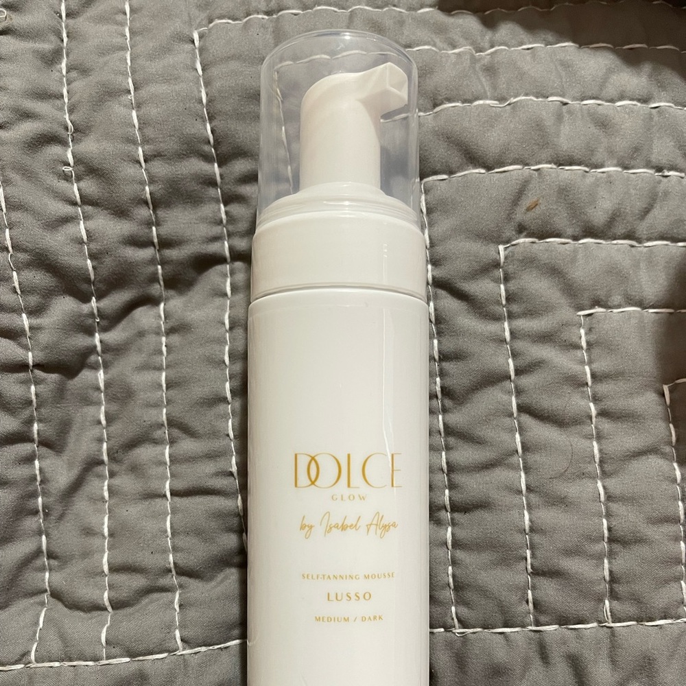 Dolce Glow Lusso Self Tan Mousse — Medium/Dark